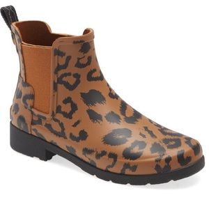 Hunter Refined Chelsea Leopard Print Rain boots
